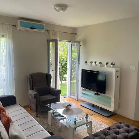 Apartamento Luka *